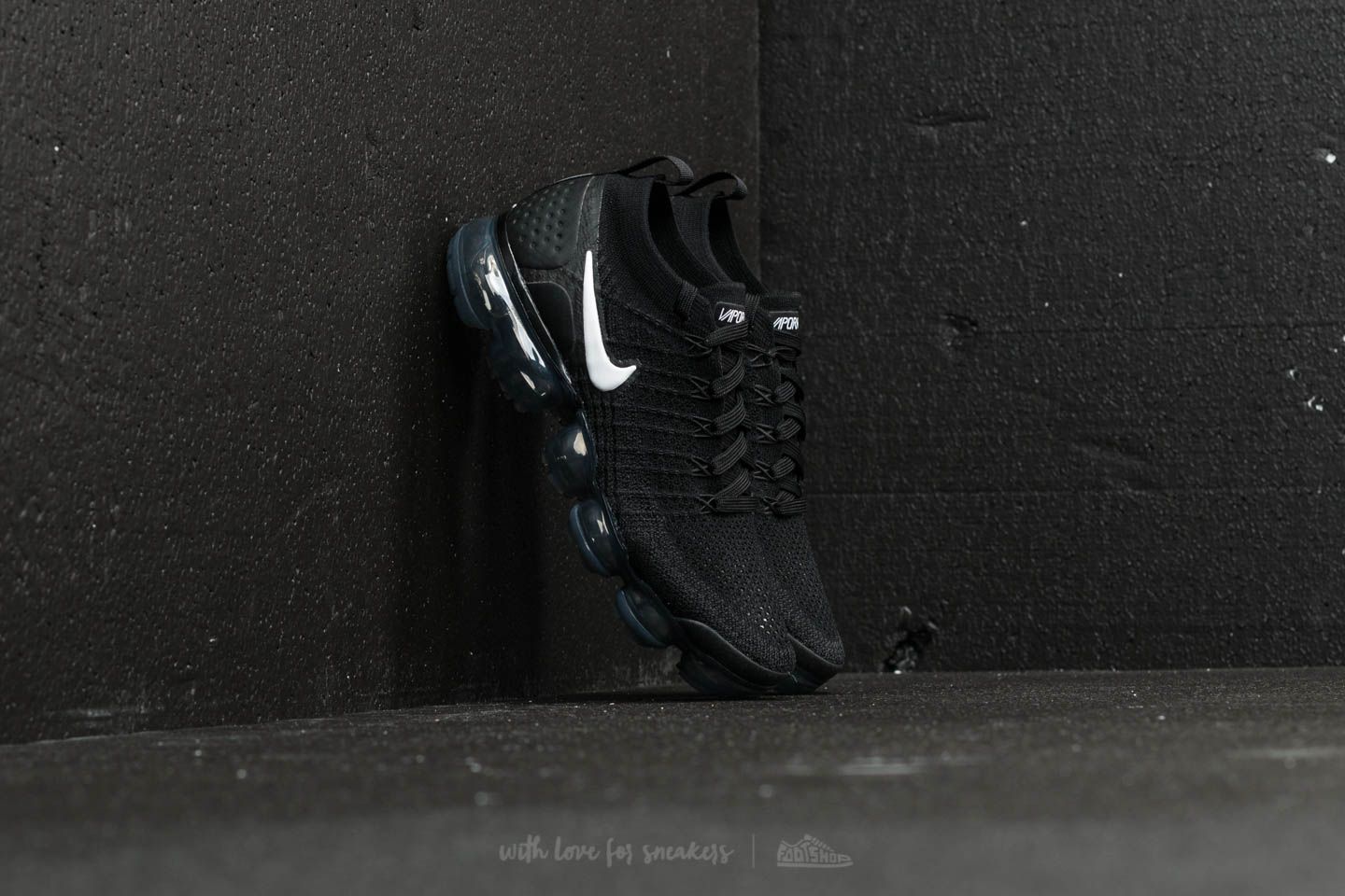 Nike women's air vapormax flyknit 2 black/white-dark grey discount