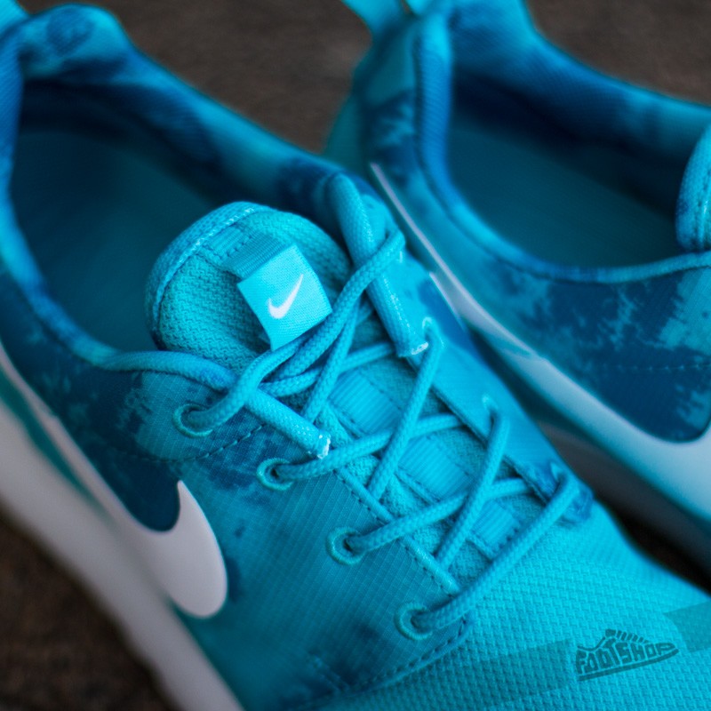 Dámské tenisky a boty Nike WMNS Rosherun Print Clear Water/White-DK/Electric Blue