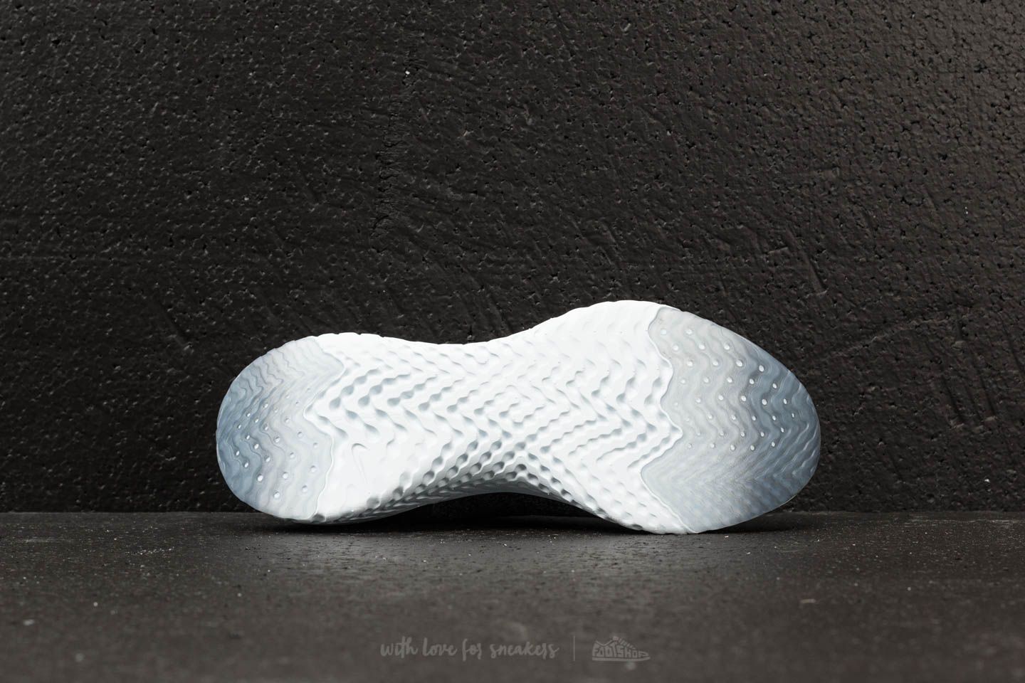 Női cipők Wmns Nike Epic React Flyknit Black/ Black-Dark Grey