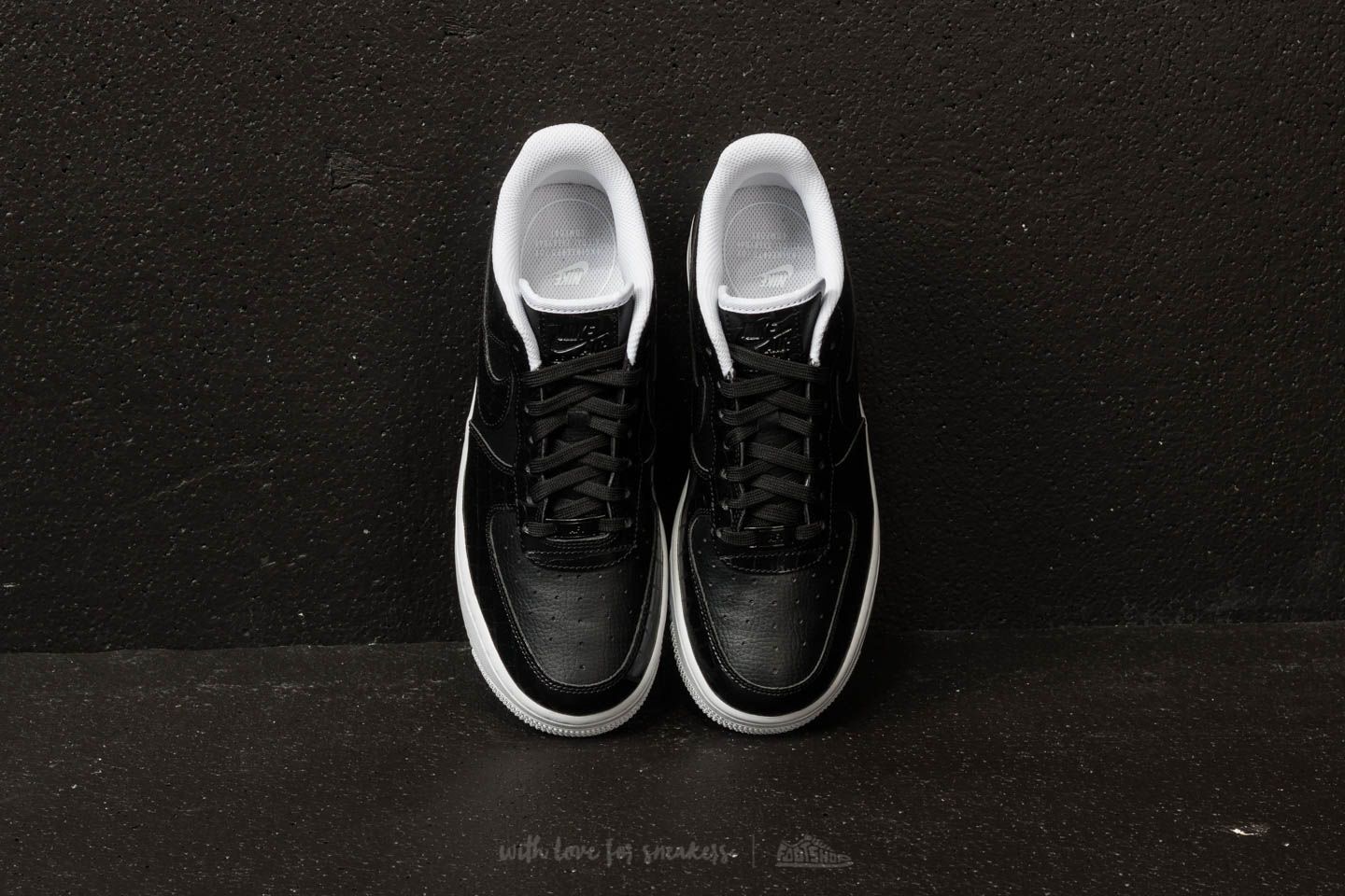Damen Sneaker und Schuhe Nike Air Force 1 ´07 Essential WMNS Black/ Black-White