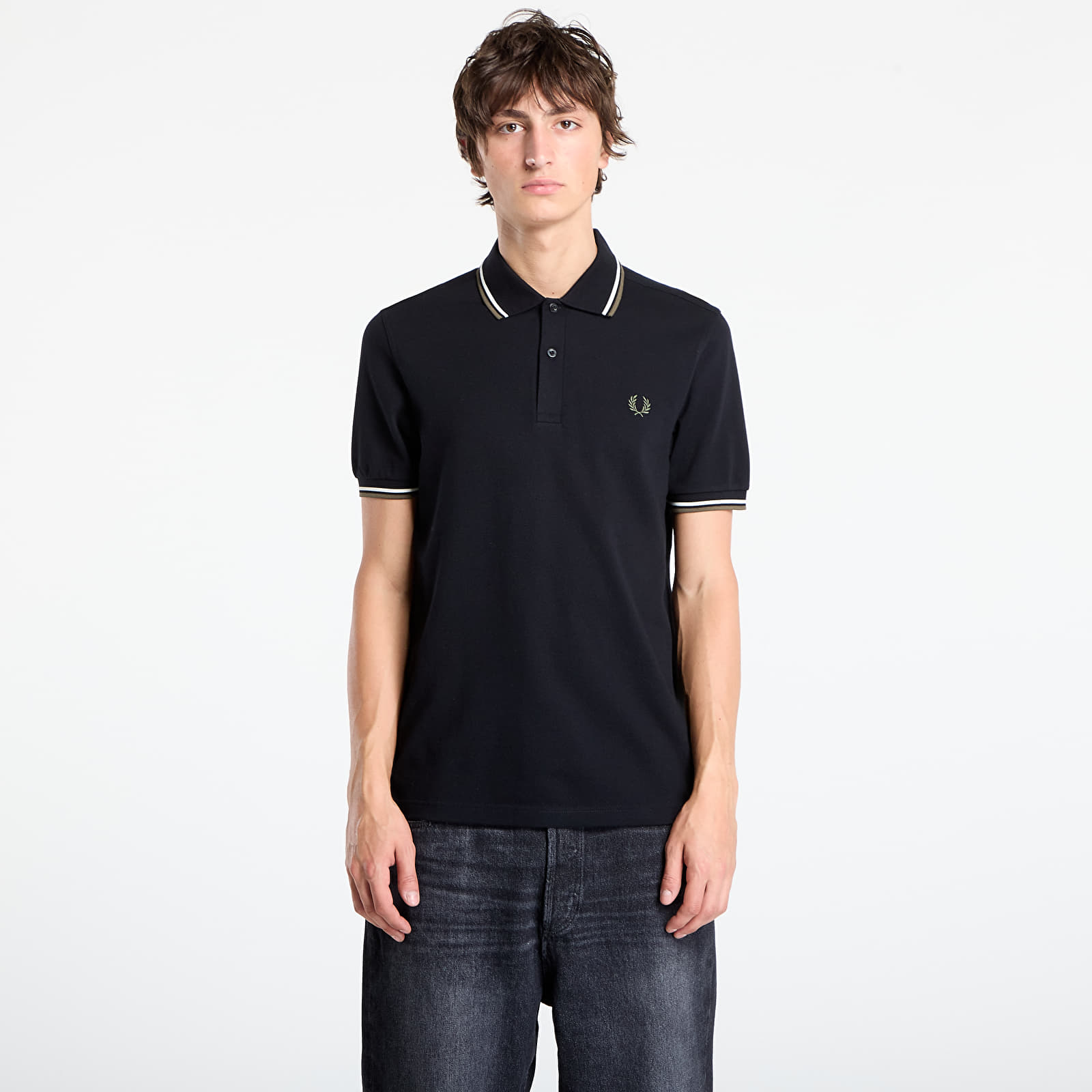 Trička FRED PERRY Twin Tipped Fred Perry Shirt Blk/ Ecr/ Lrlwgren