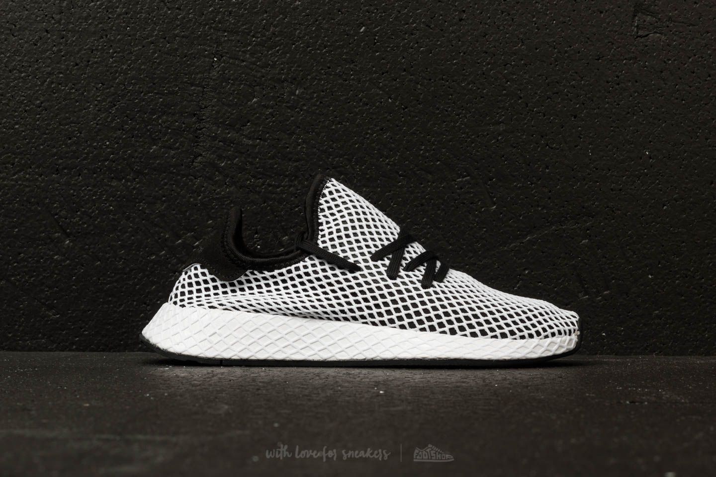 Moški čevlji adidas Deerupt Runner Core Black/ Core Black/ Ftw White