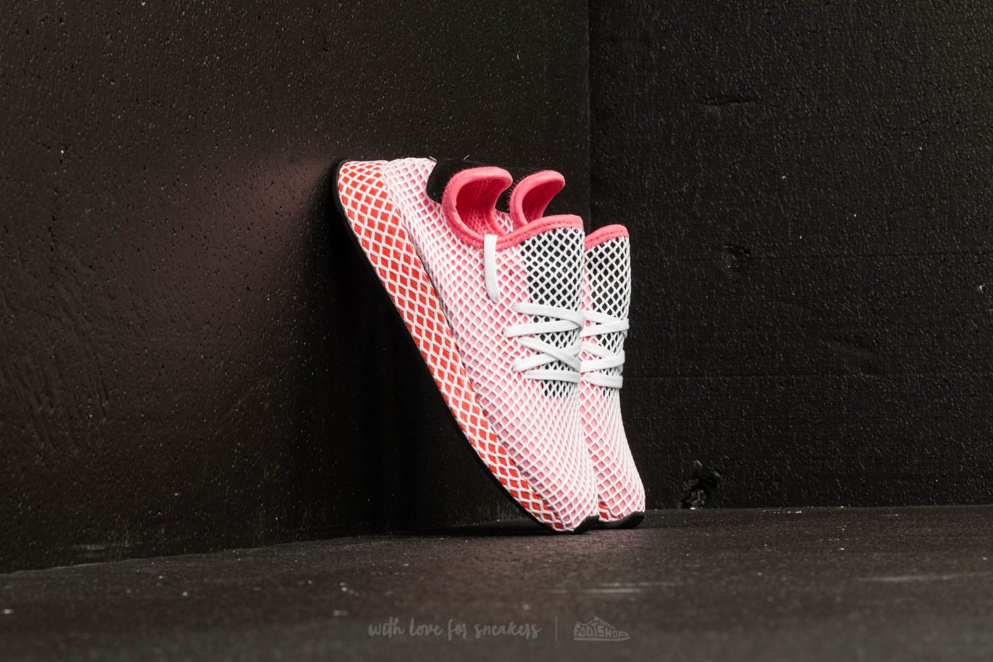 Deerupt best sale chalk pink