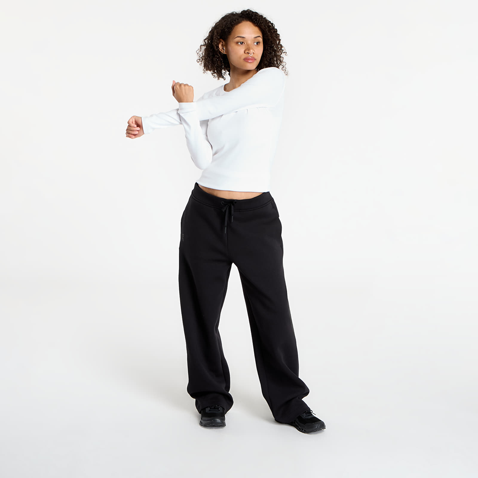 Melegítő On Focus Tech Sweatpants Black
