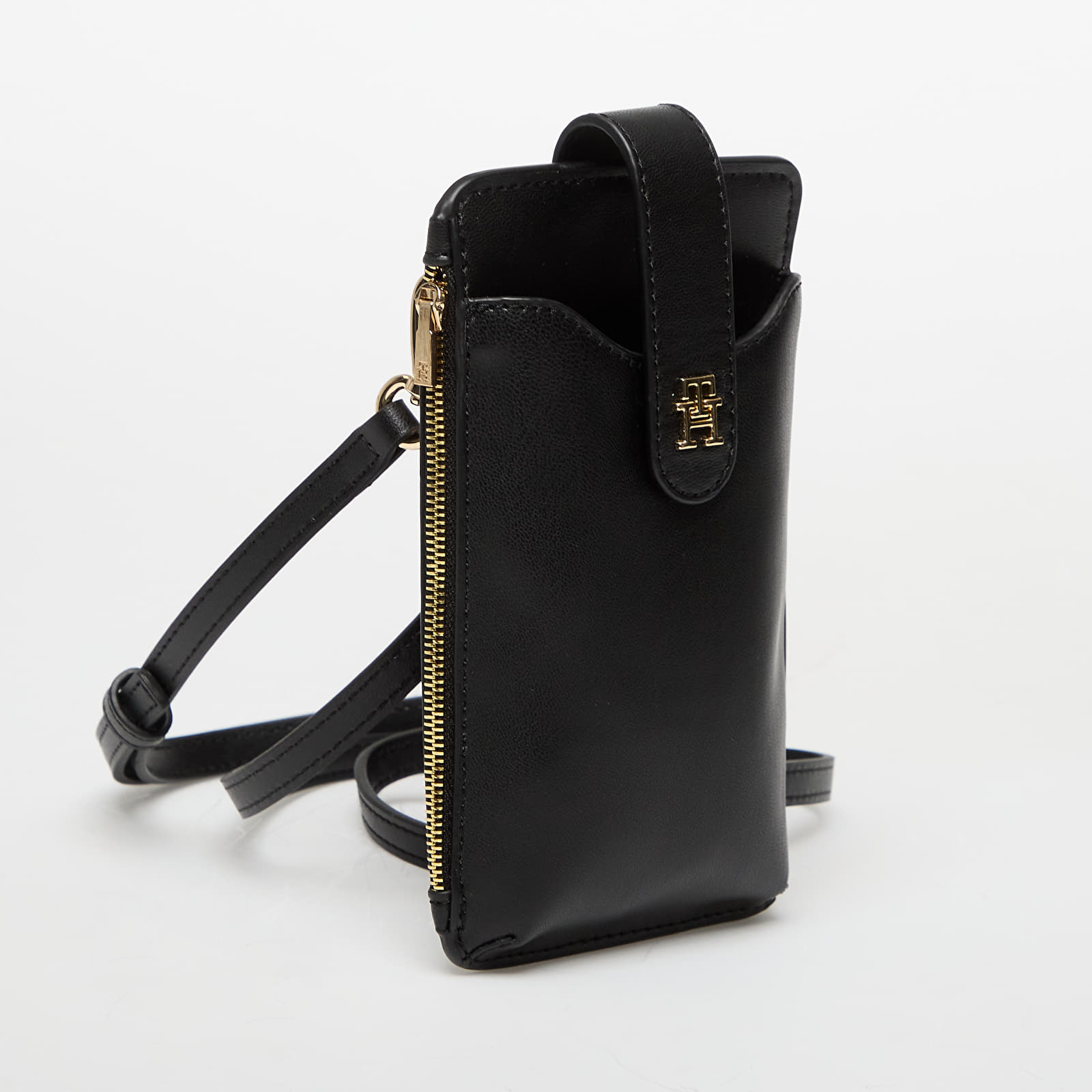 Мъжки портфейли Tommy Hilfiger Icon Phone Wallet Black