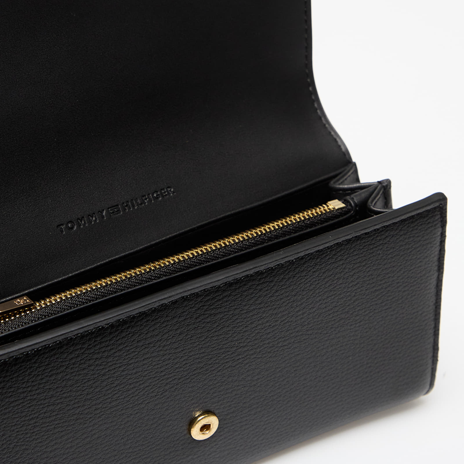 Мъжки портфейли Tommy Hilfiger Flag Large Flap Wallet Black