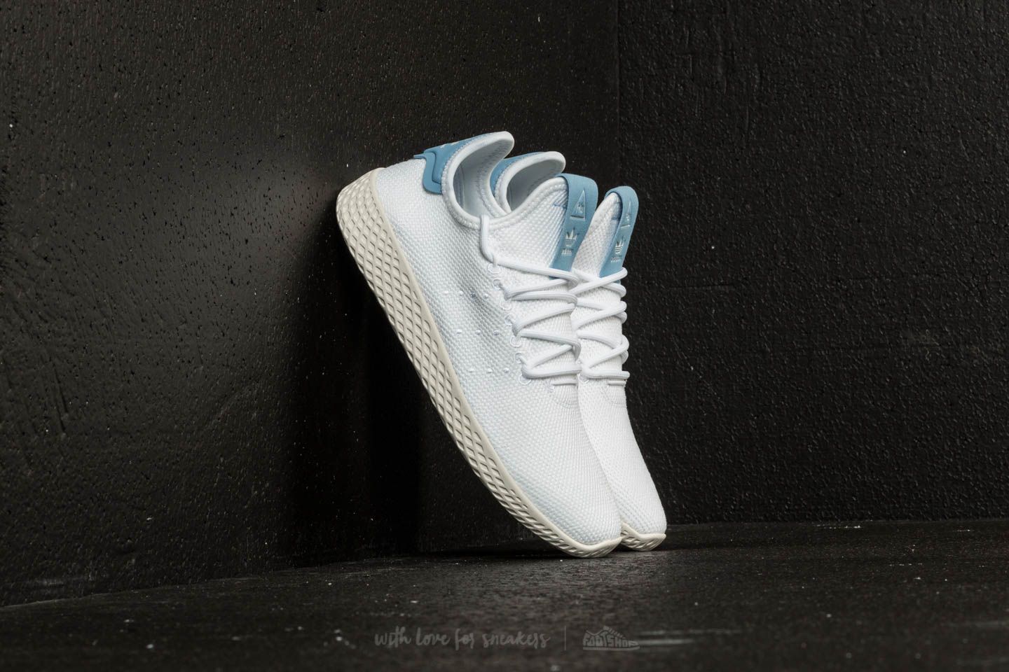 Damen Sneaker und Schuhe adidas x Pharrell Williams Tennis HU J Ftw White Ftw White Ash Blue Footshop
