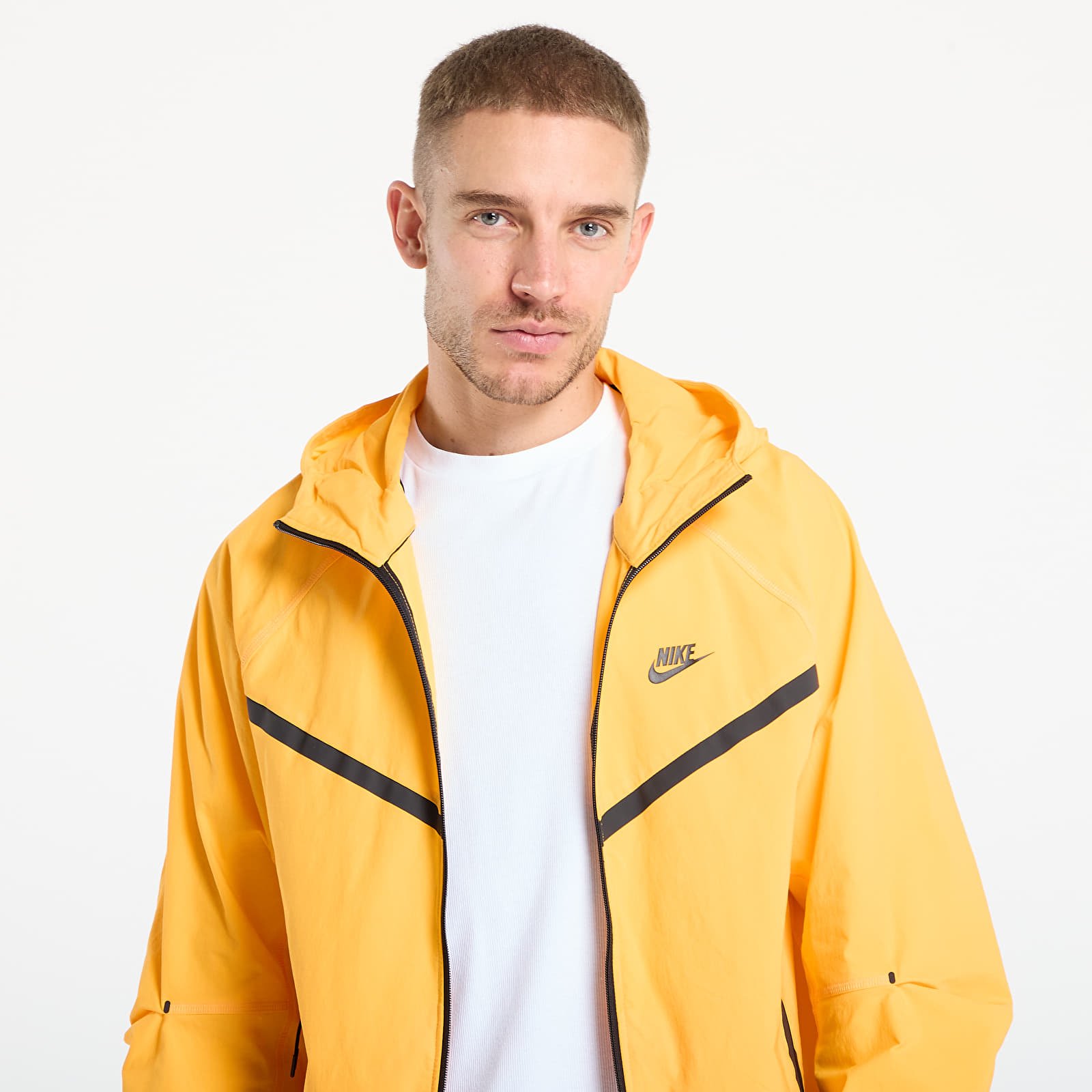 Men's jackets Nike Tech Men's Woven Full-Zip Windrunner Jacket Sundial