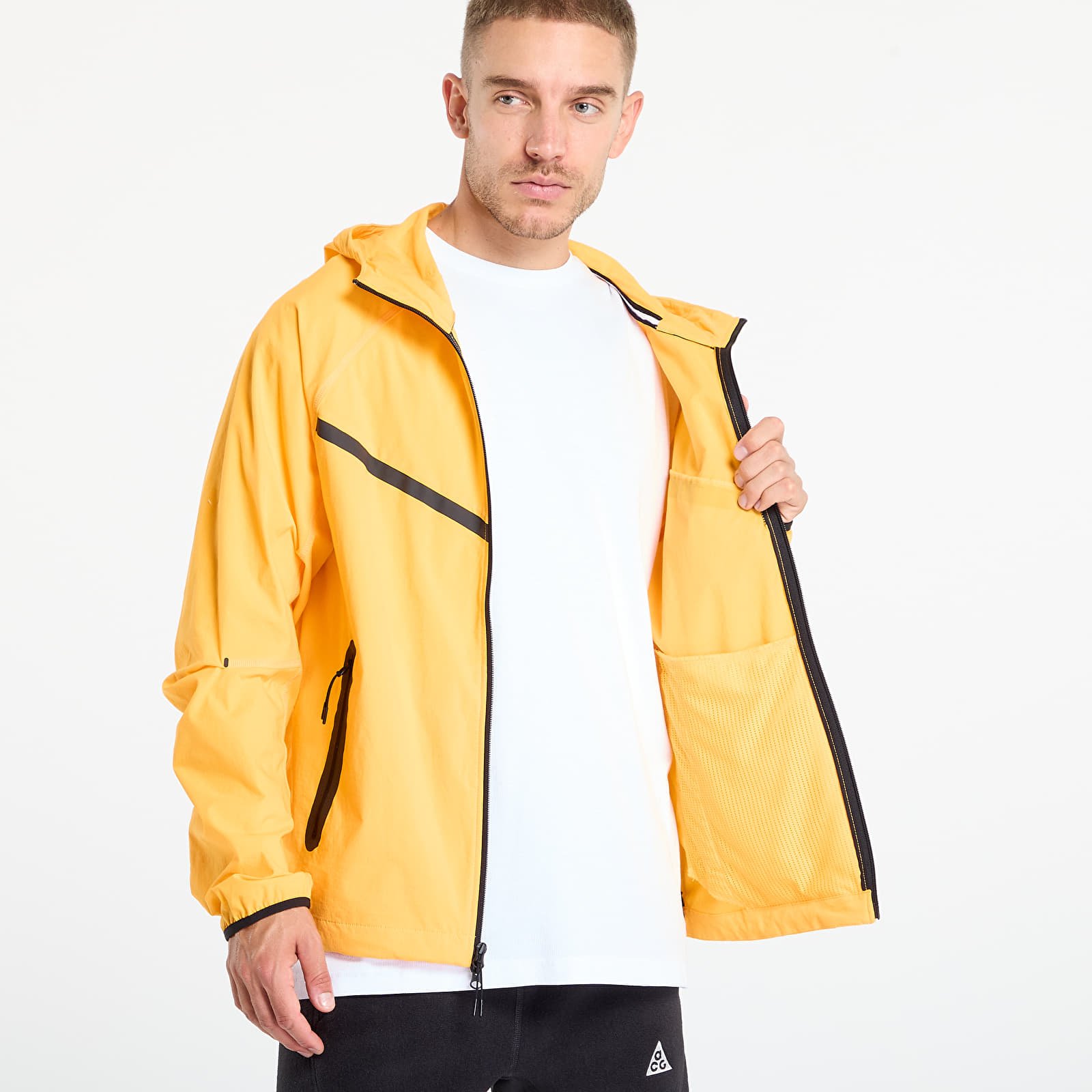 Men's jackets Nike Tech Men's Woven Full-Zip Windrunner Jacket Sundial