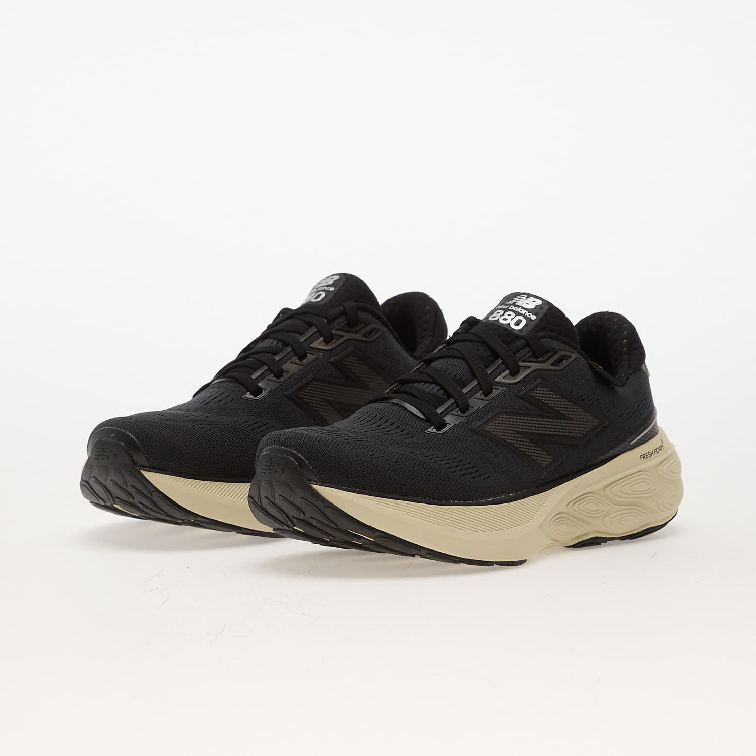 Moteriška avalynė New Balance 880 Black