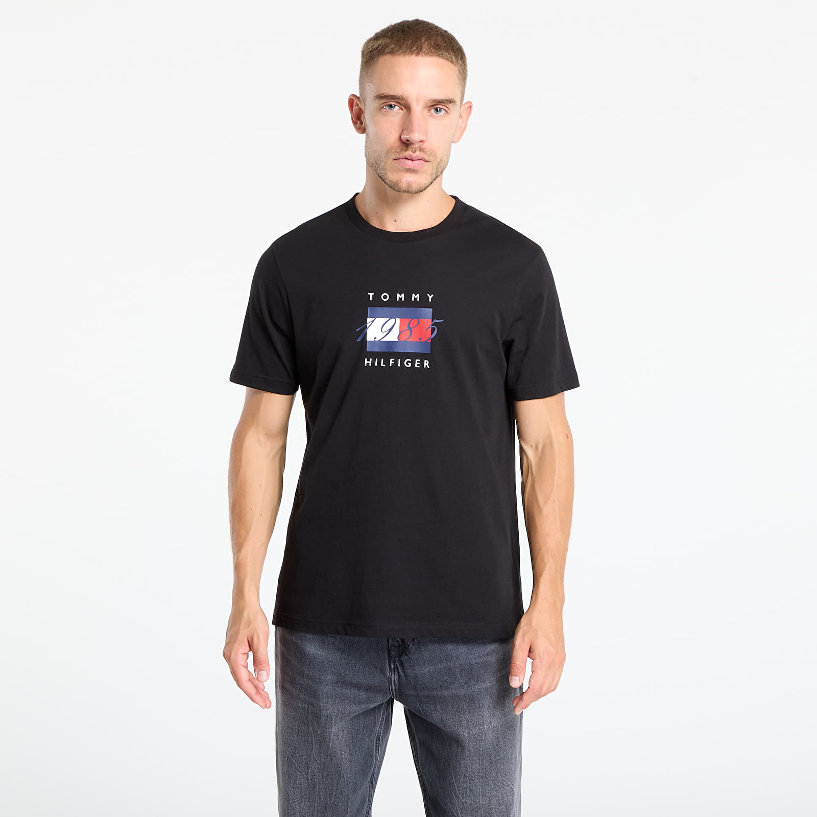 Men's T-shirts Tommy Hilfiger Linear Flag Graphic Tee Black