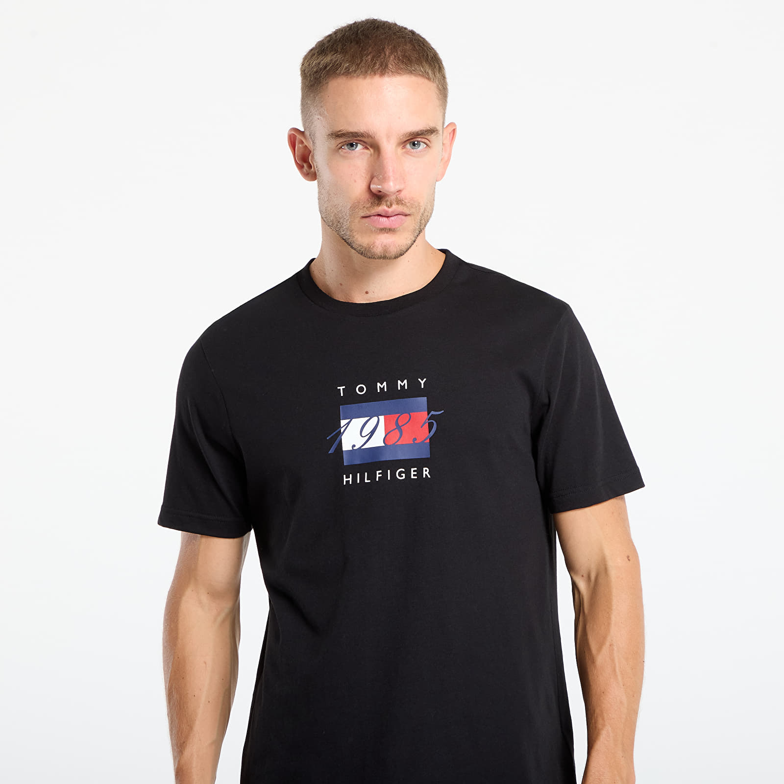 Men's T-shirts Tommy Hilfiger Linear Flag Graphic Tee Black