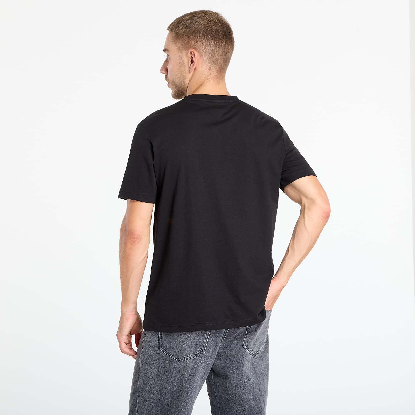 Men's T-shirts Tommy Hilfiger Linear Flag Graphic Tee Black