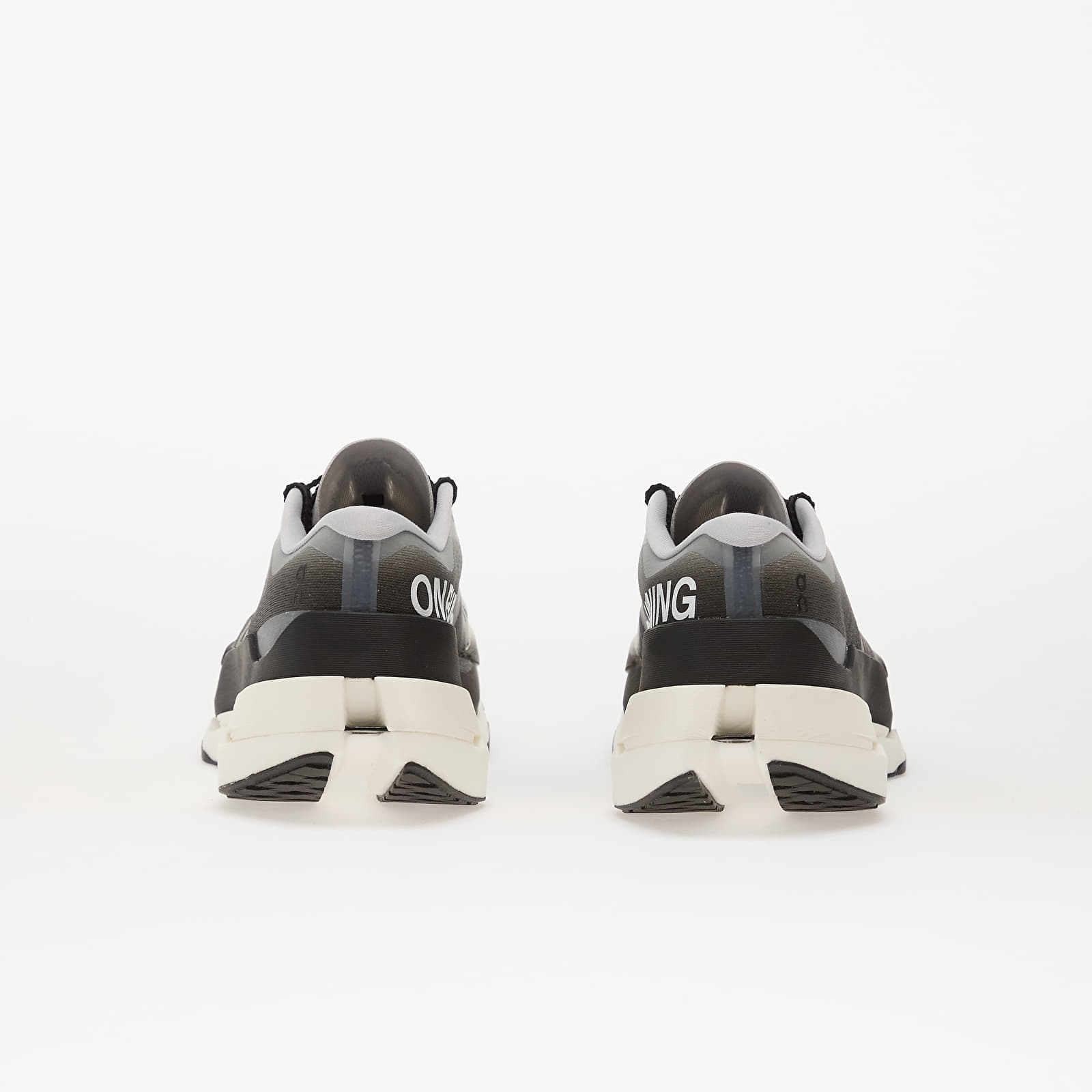 Women's shoes On W Cloudboom Max White/ Black