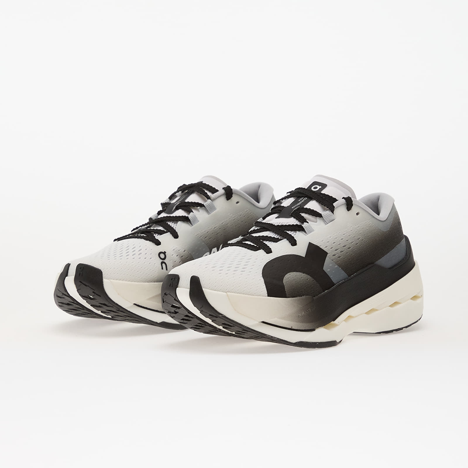 Women's shoes On W Cloudboom Max White/ Black
