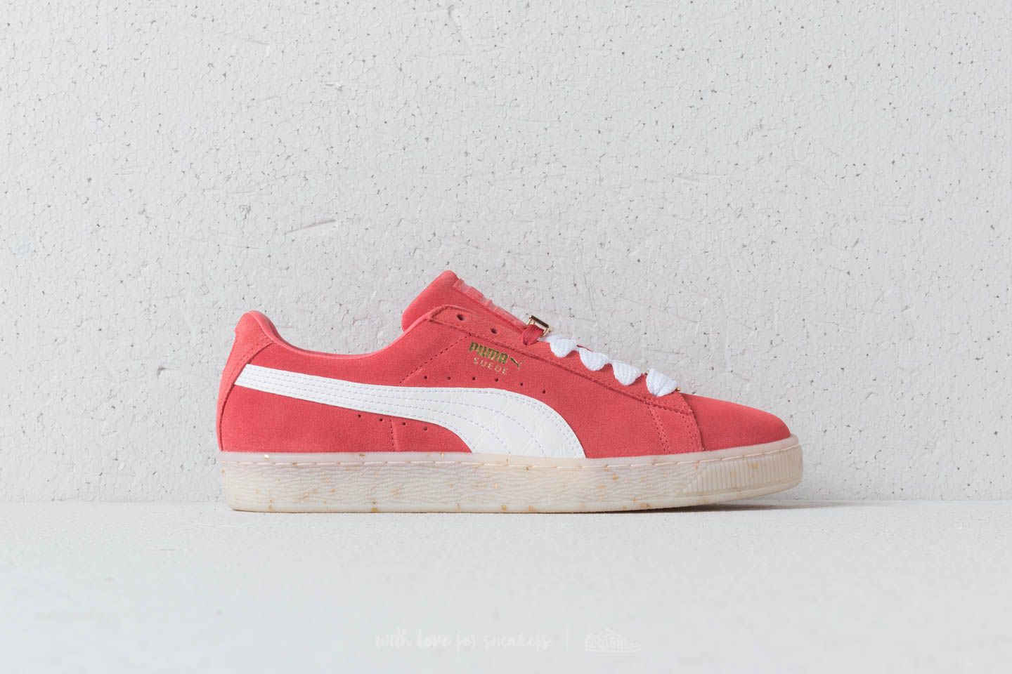Women s shoes Puma Suede Classic B Boy Fabulous Wn s Spiced Coral