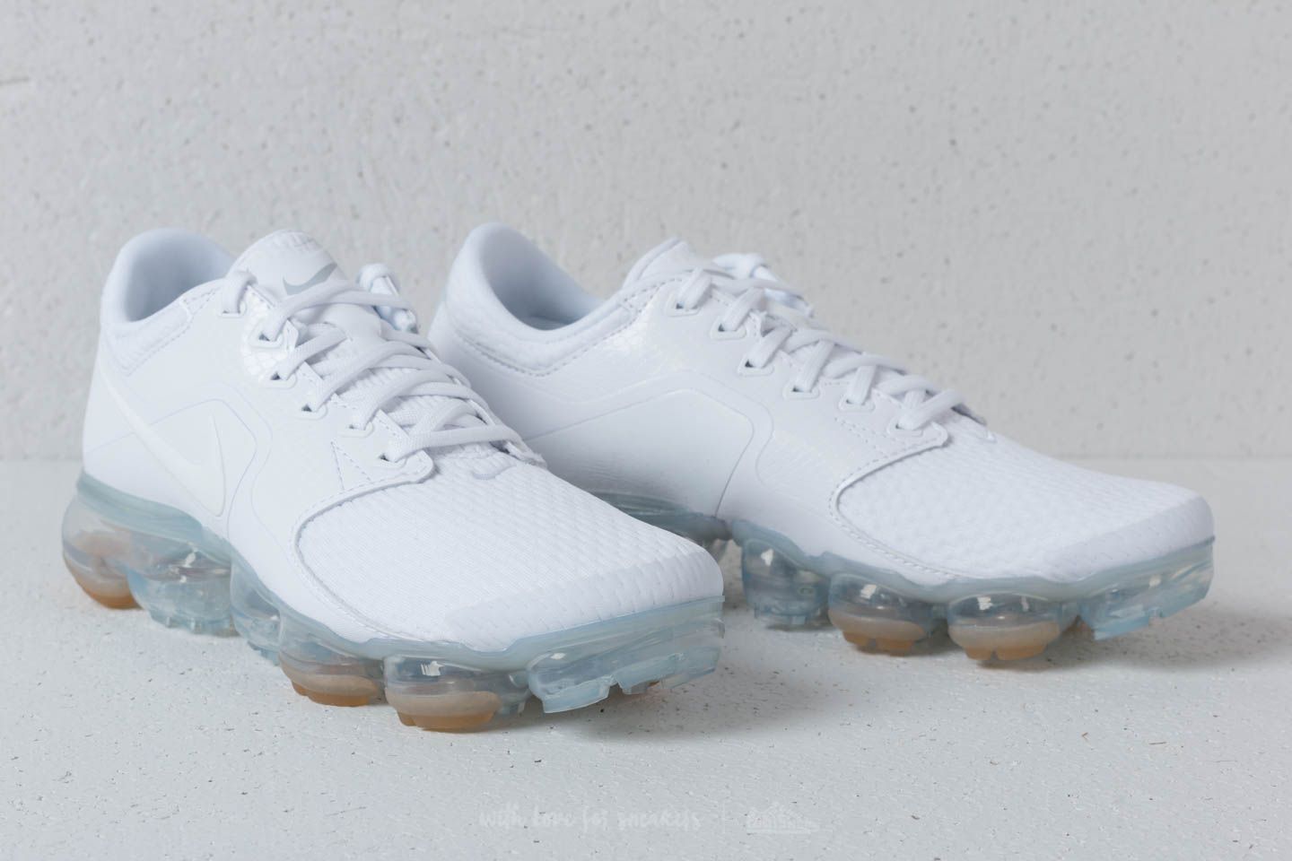 Ženski čevlji Nike Wmns Air Vapormax White/ White-Metallic Silver