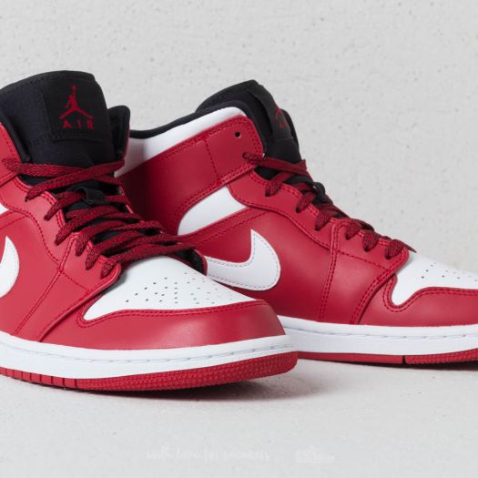 Air jordan 1 mid gym red white hot sale