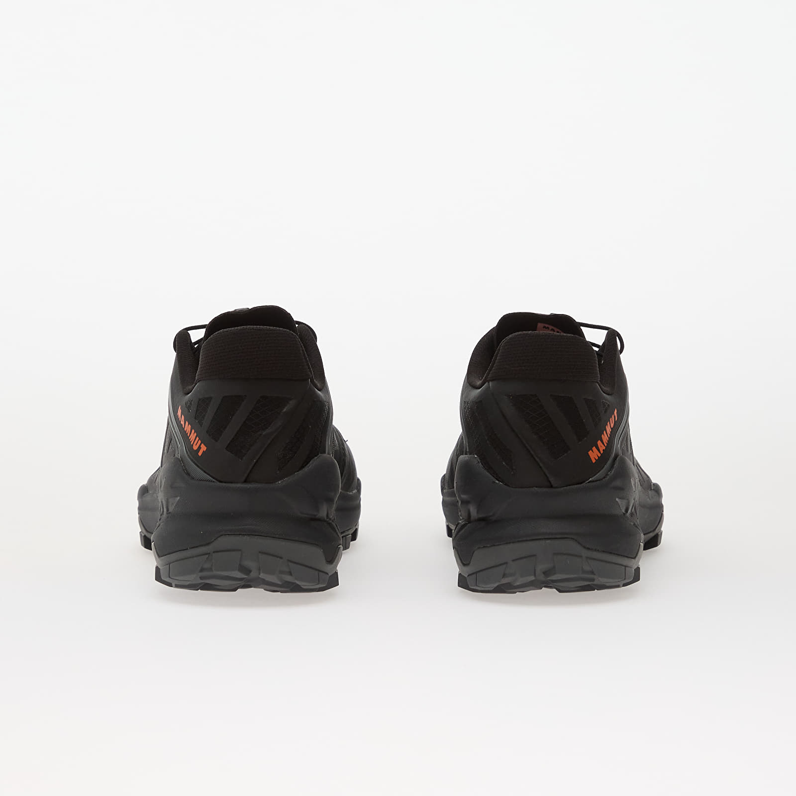 Vyriška avalynė Mammut Sertig TR Low GTX Black-Dark Steel