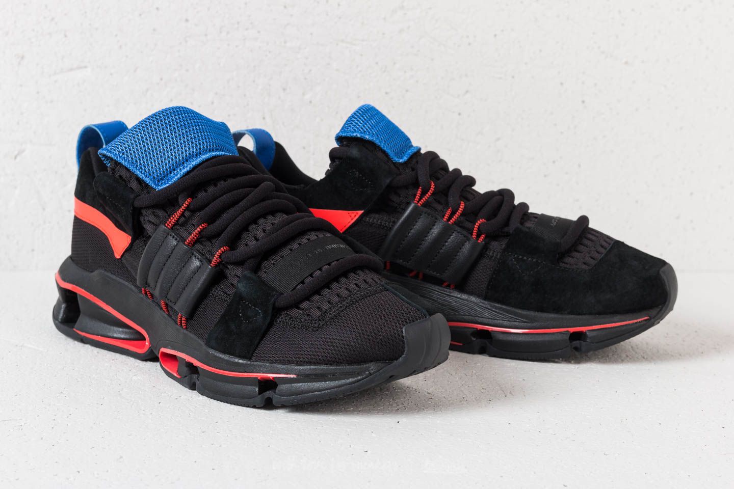 Adidas twinstrike black 2025