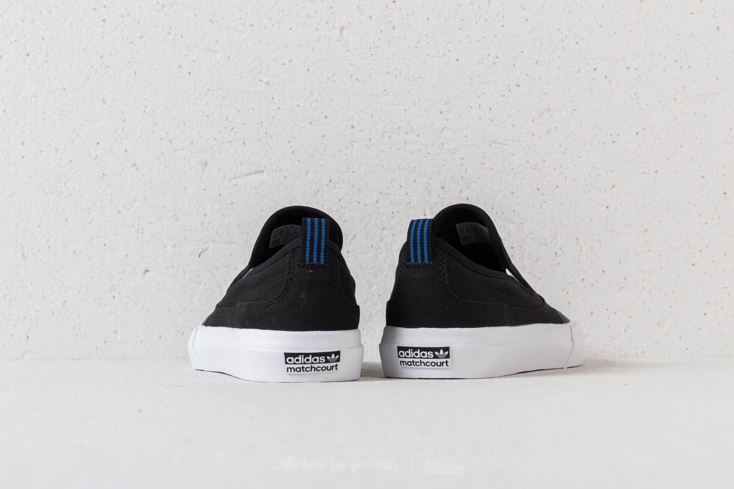 Adidas matchcourt core black sale