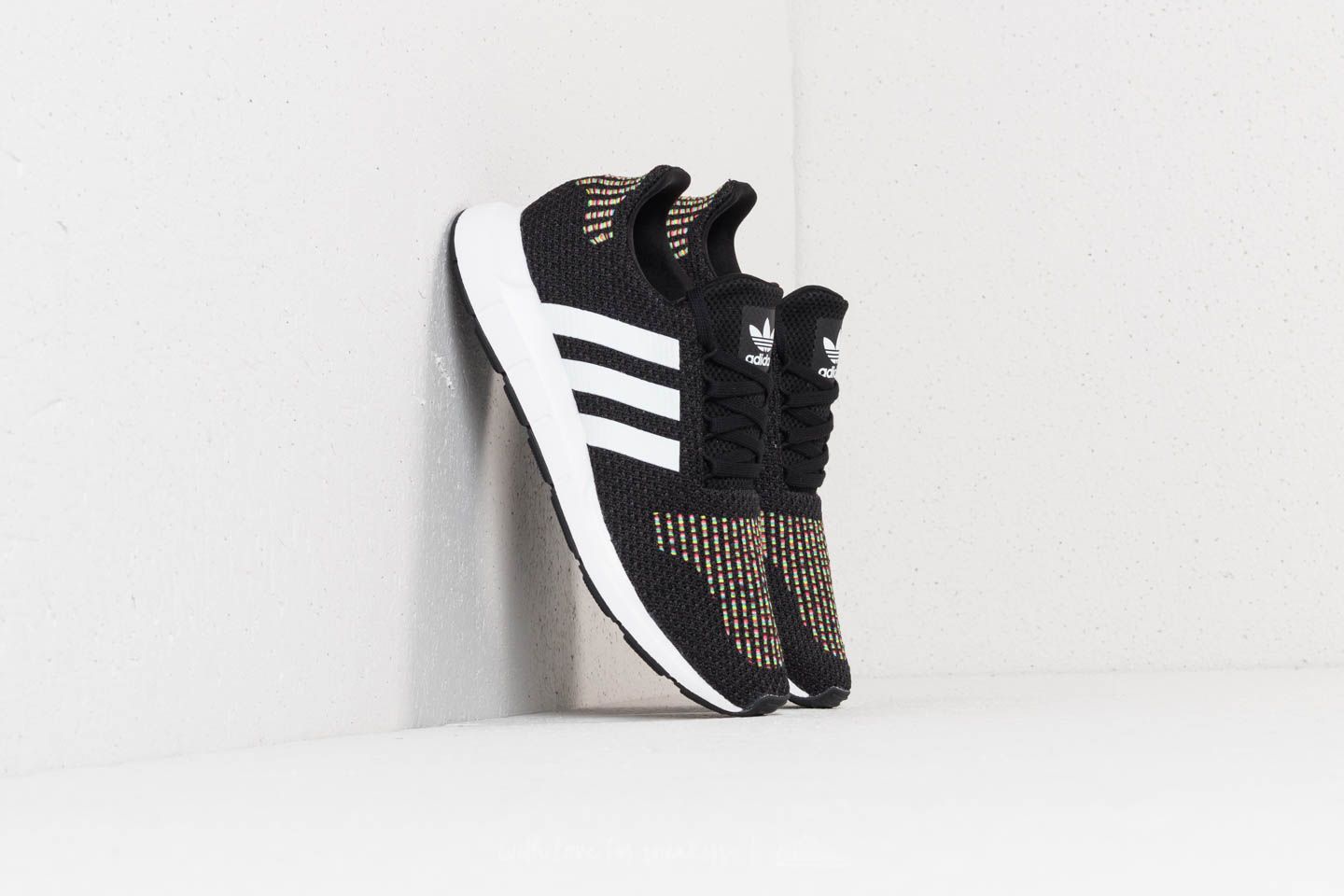 Damen Sneaker und Schuhe adidas Swift Run W Core Black FtwWhite Core Black Footshop