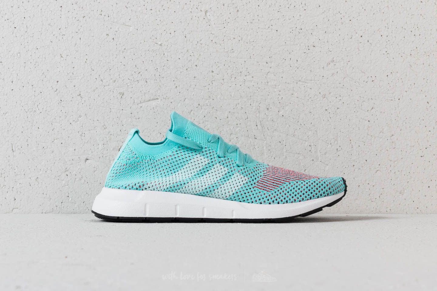 Női cipők adidas Swift Run Primeknit W Clear Aqua/ Ftw White/ Core Black