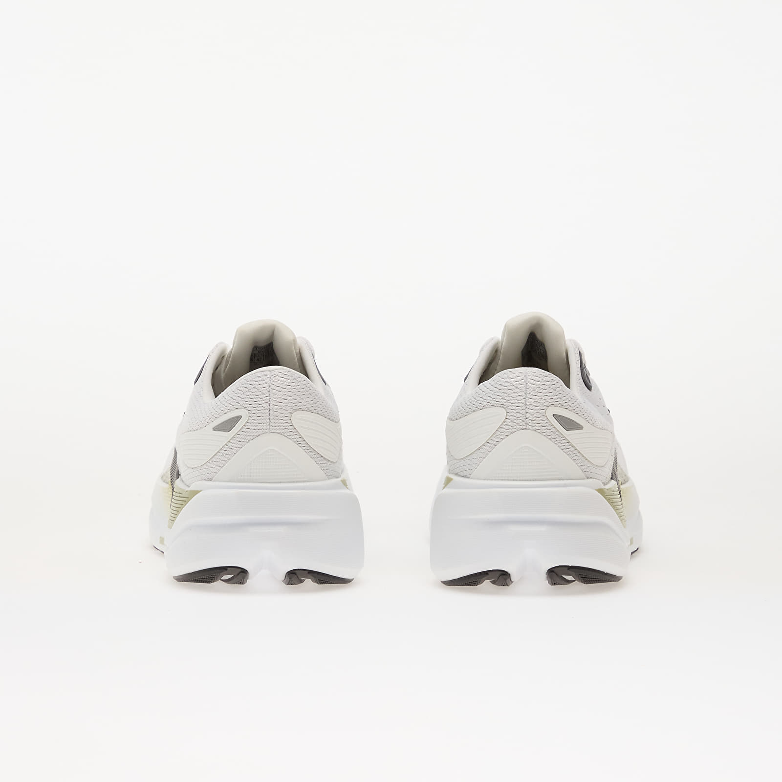 Herenschoenen Brooks Ghost Max 3 M Bright White/ Tea/ Black