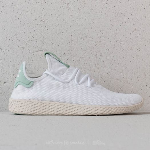 Pharrell williams adidas blanche on sale