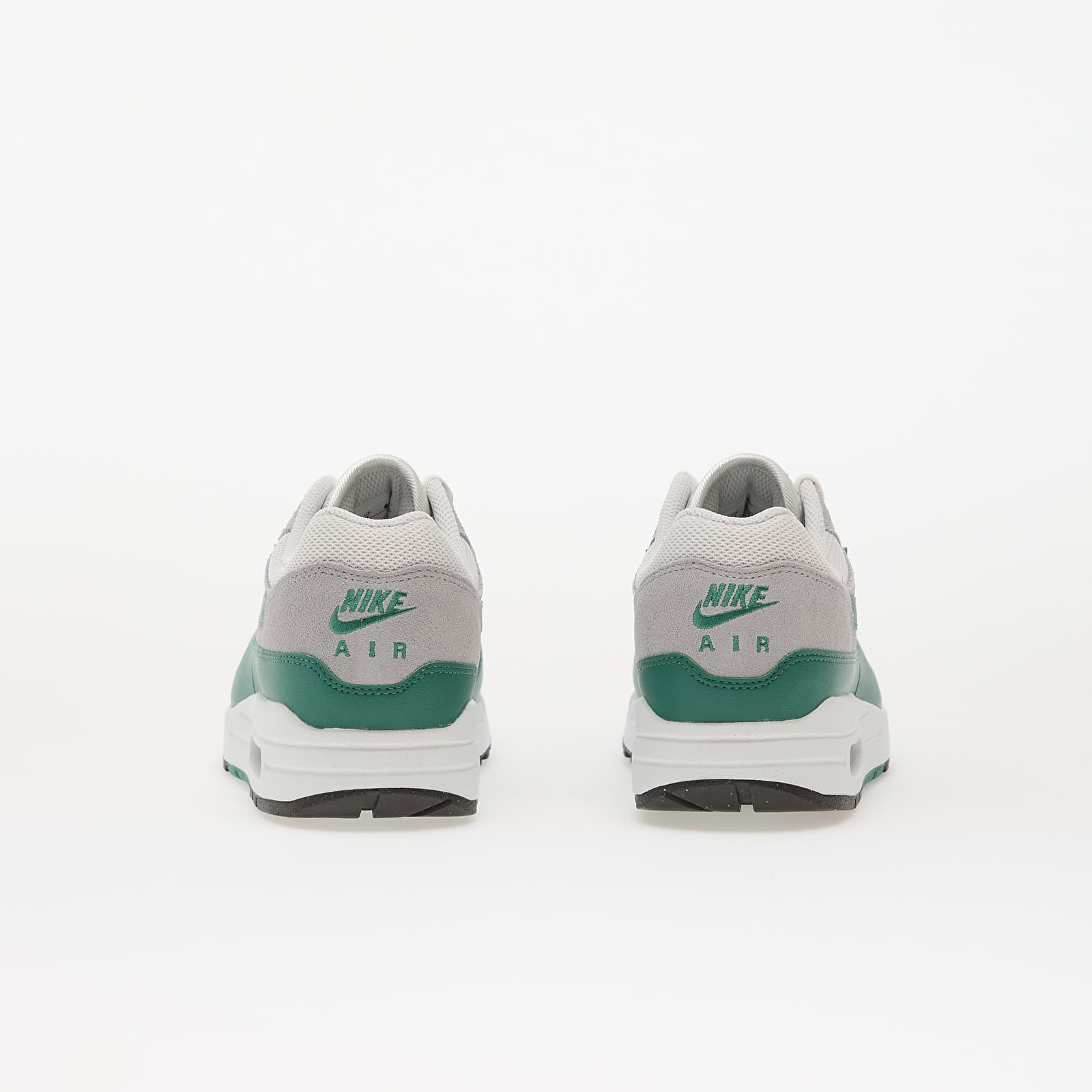 Vyriška avalynė Nike Air Max 1 Ess Platinum Tint/ Evergreen Aura-Lt Smoke Grey