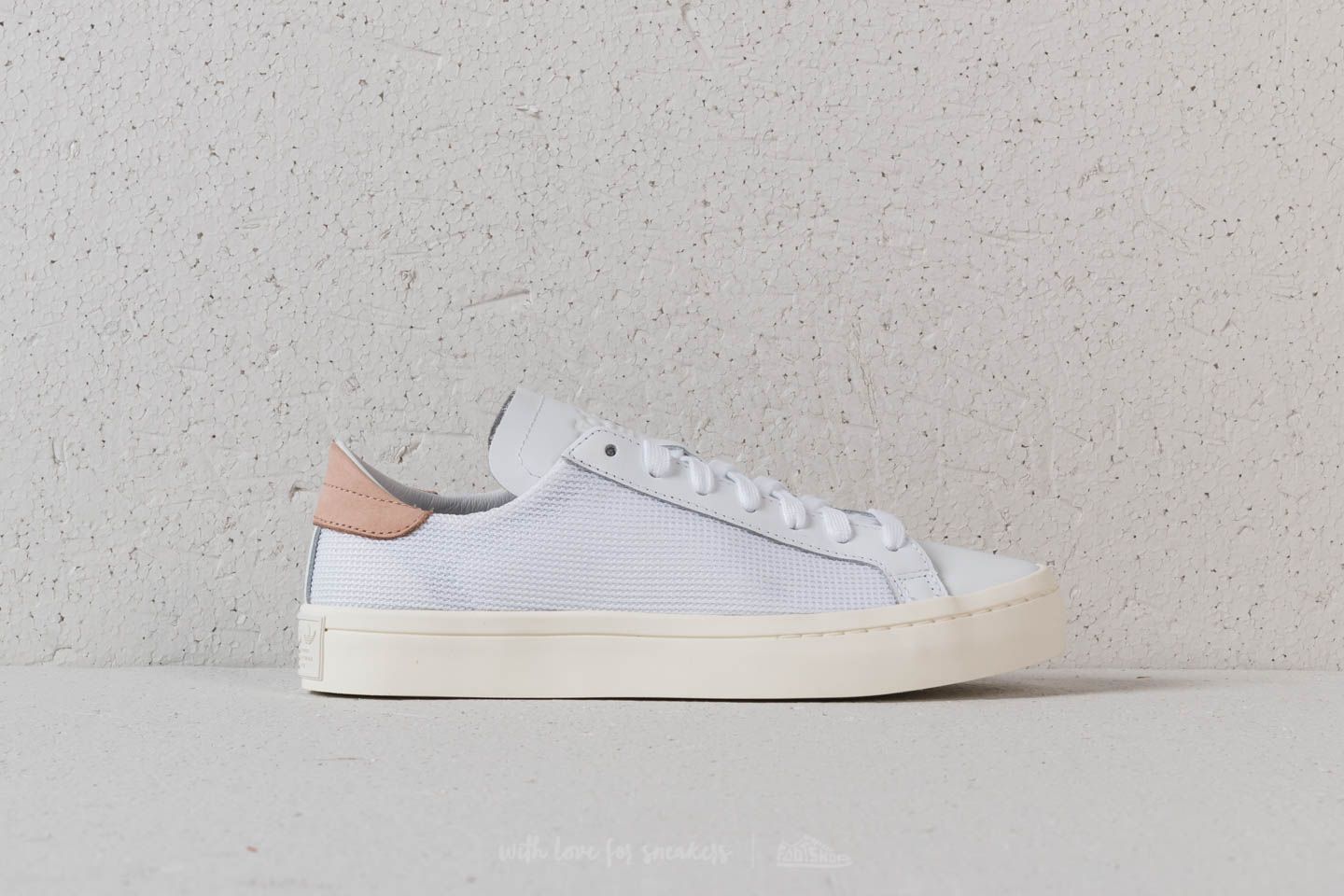 Women s shoes adidas Courtvantage W Ftw White Ftw White Ash