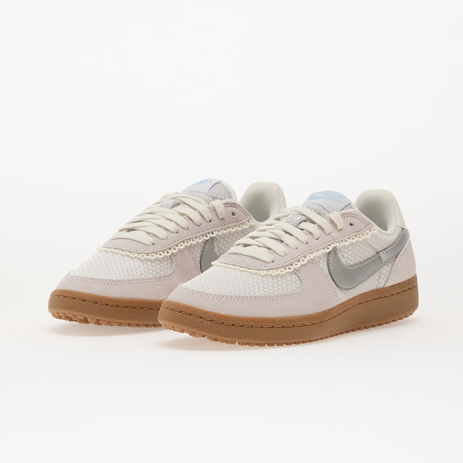 Moteriška avalynė Nike Wmns Field General Platinum Tint/ Mtlc Silver-Vast Grey-Gum Med Brown-Sail-Celestine Blue