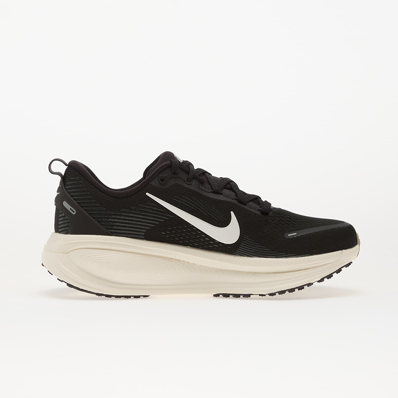 Vyriška avalynė Nike Vomero 18 Black/ Summit White-Coconut Milk-Lt Iron Ore