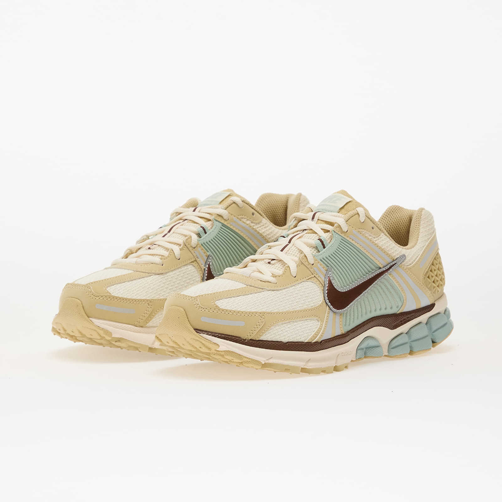 Vyriška avalynė Nike Zoom Vomero 5 Se Team Gold/ Fauna Brown-Pale Ivory-Seafoam-Mtlc Platinum-Mtlc Platinum