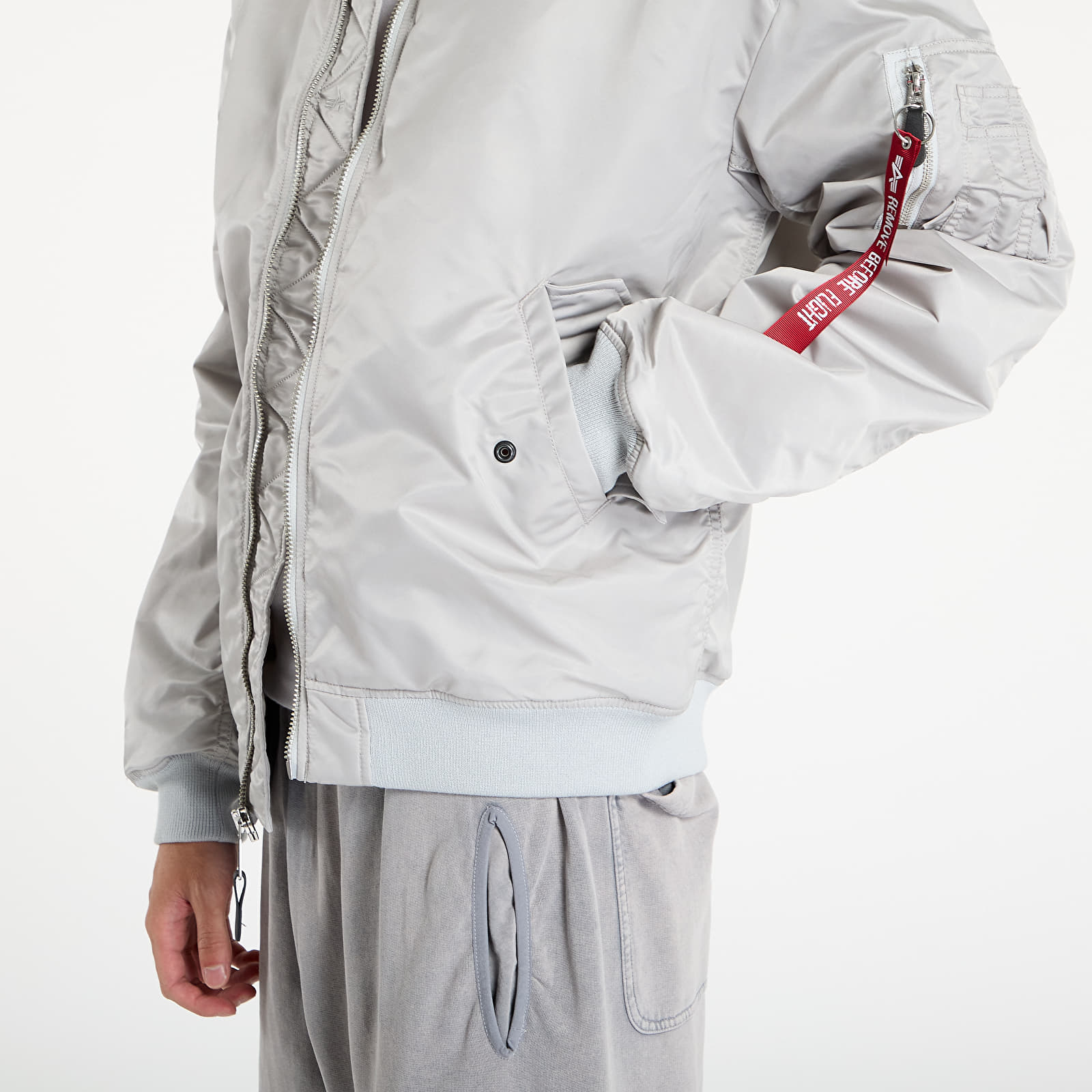 Bomber dzekik Alpha Industries MA-1 CS Bomber Jacket Pastel Grey