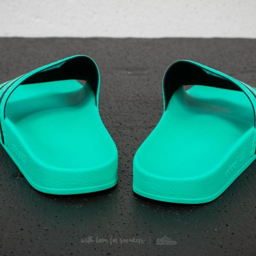adilette hi res green