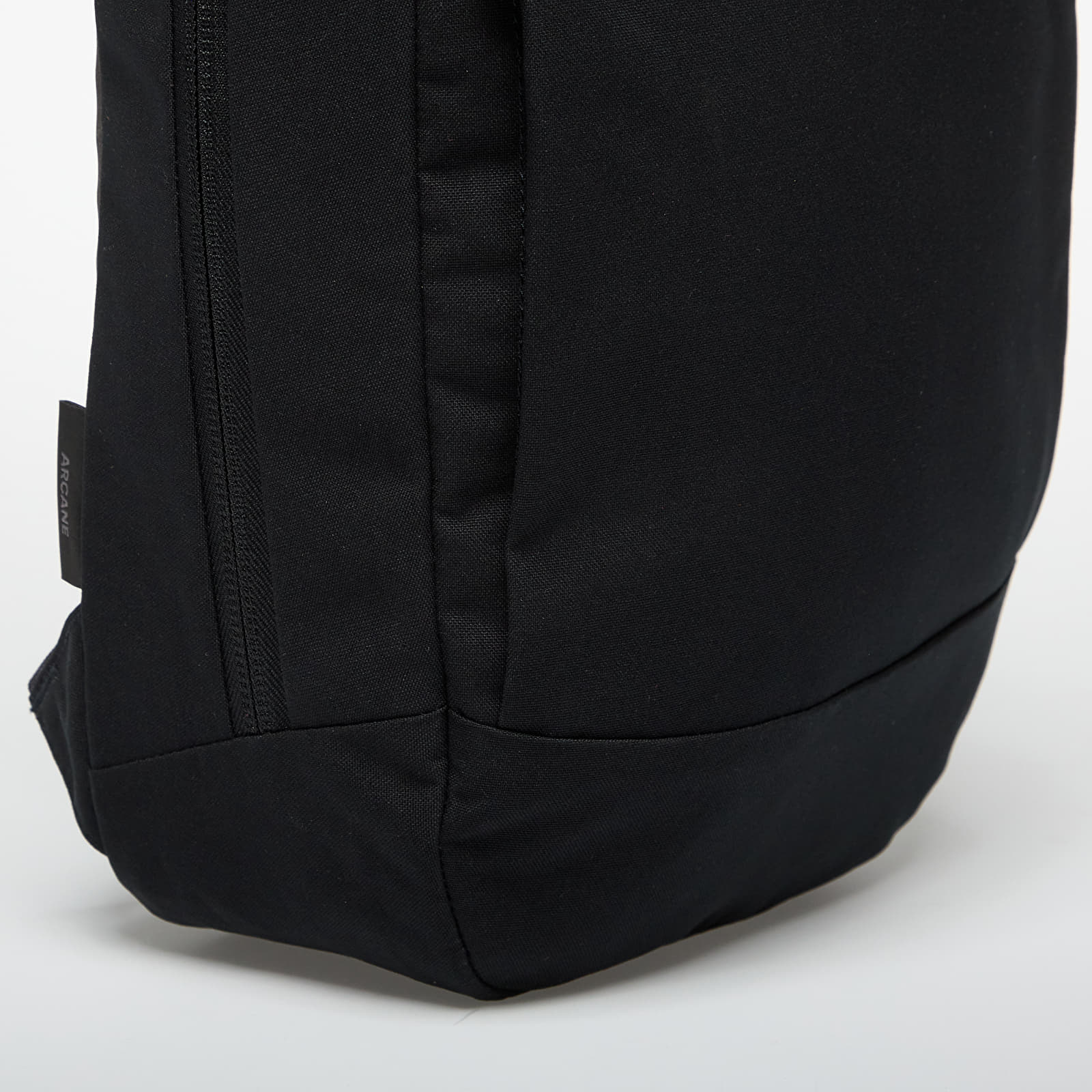 Hátizsákok Osprey Arcane Small Day Black