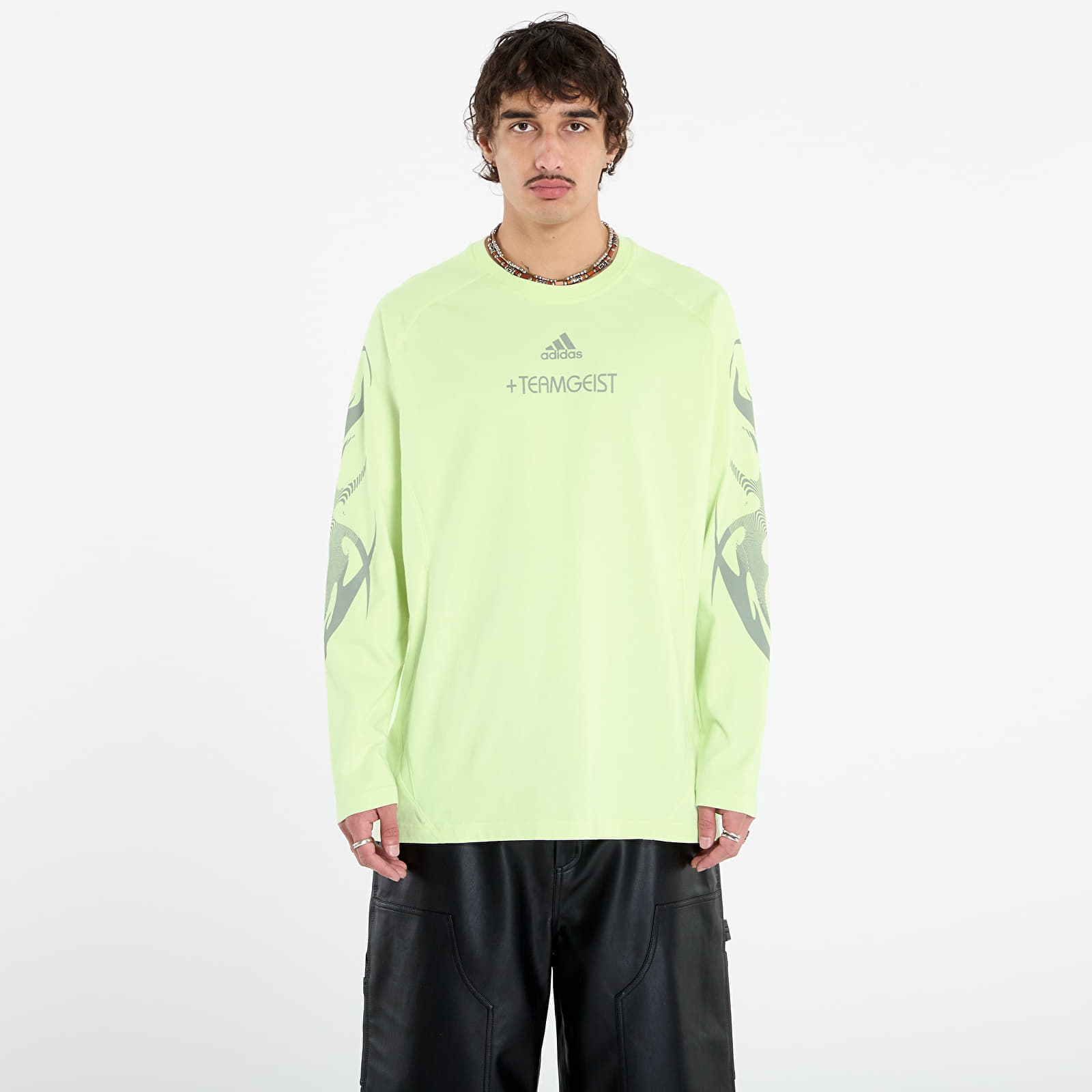 T-Shirts adidas Adilenium Season 4 Teamgeist Graphic Long Sleeve T-Shirt Almost Lime