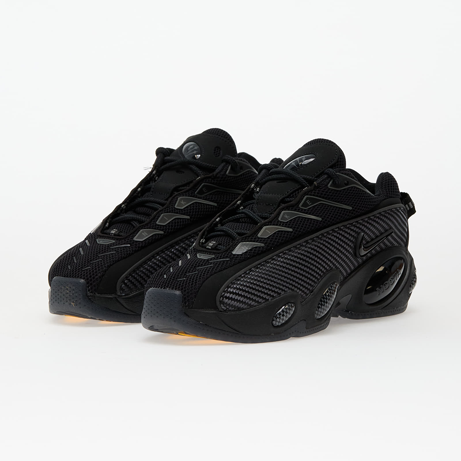 Miesten kengät Nike x NOCTA Glide Black/ Black-Iron Grey-University Gold