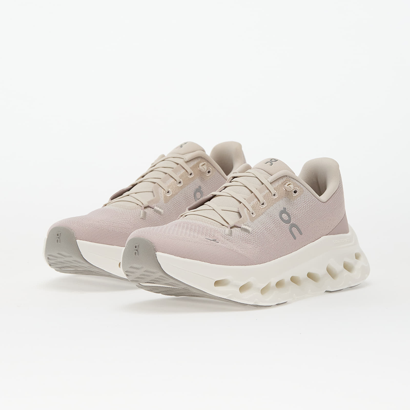 Women's shoes On W Cloudtilt Pearl/ Fade