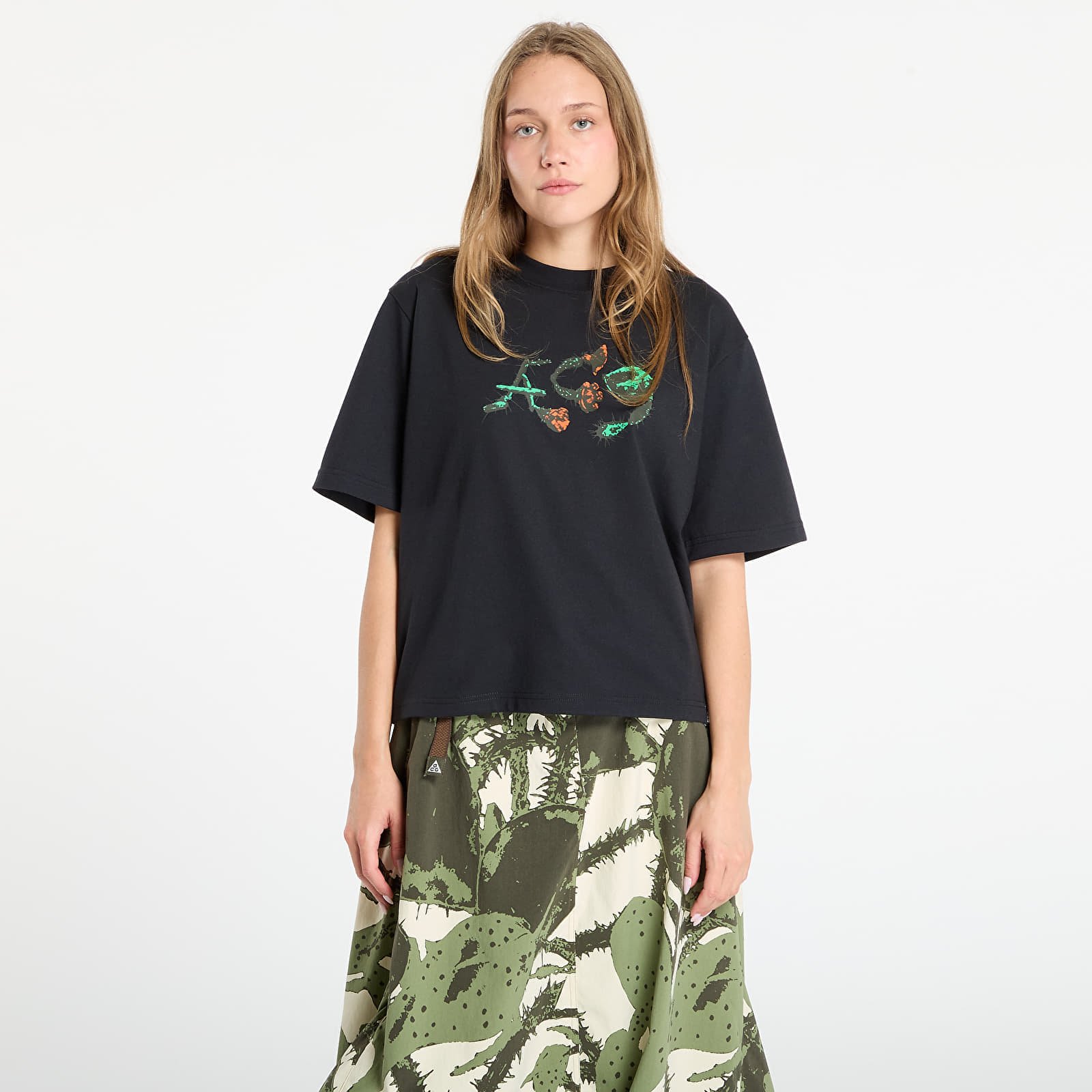 Tricou Nike ACG Womens Graphic T-Shirt Black M