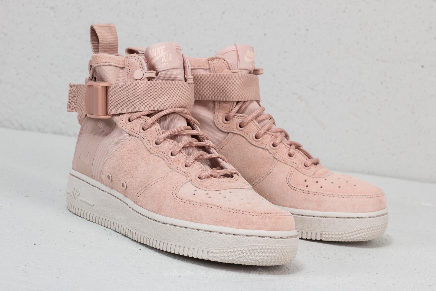 Nike sf air force 1 mid beige online