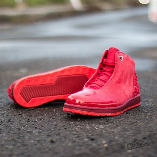 Jordan Instigator Gym