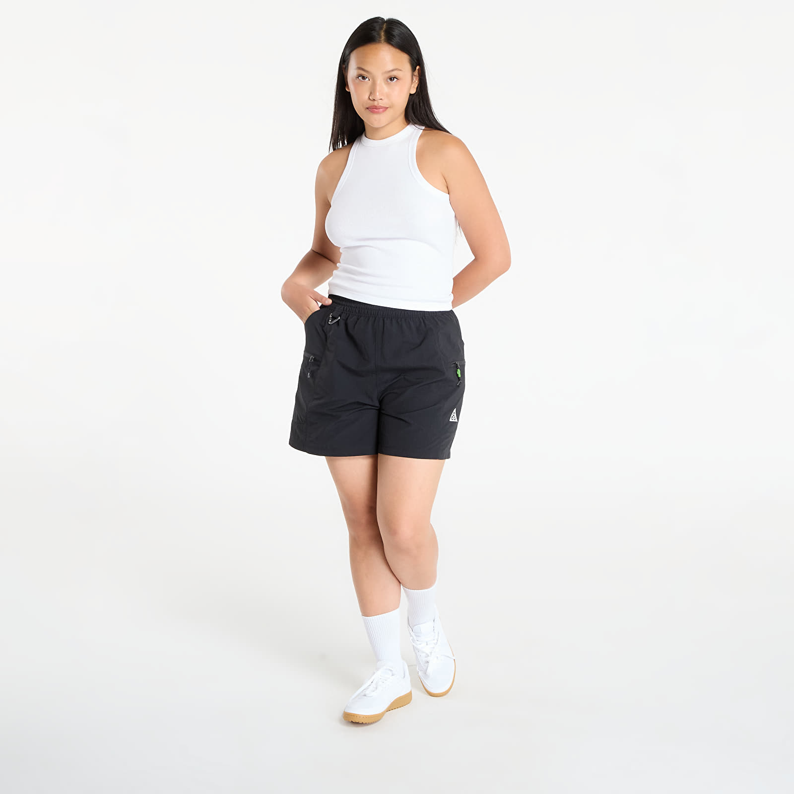 Shorts til kvinder Nike ACG "Death Bloom" Women's Shorts Black/ Anthracite/ Summit White