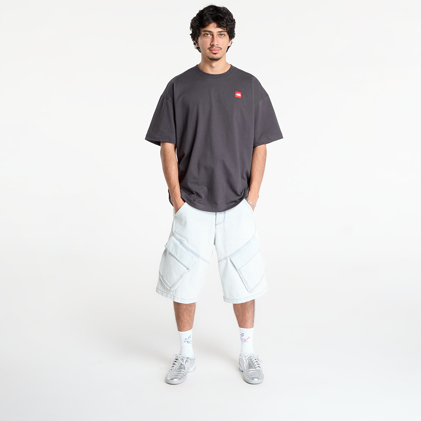Majice T-shirt The North Face M Redbox S/S Tee Obsidian
