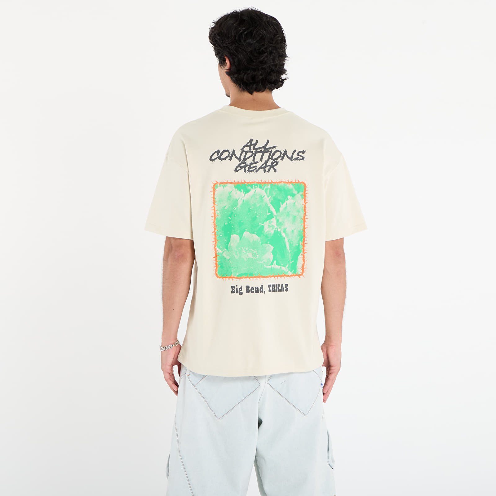 Тениски Nike ACG Men's T-Shirt Light Khaki