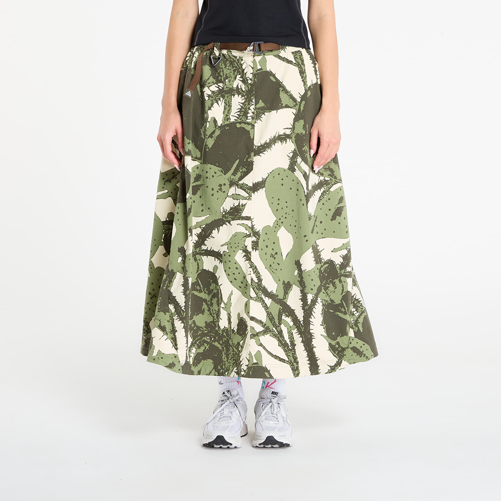 Röcke Nike ACG "Smith Summit" Women's Skirt Lt Khaki/ Cargo Khaki/ Summit White
