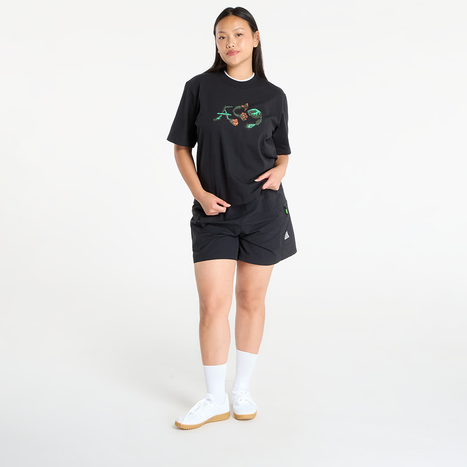 Тениски Nike ACG Women's Graphic T-Shirt Black
