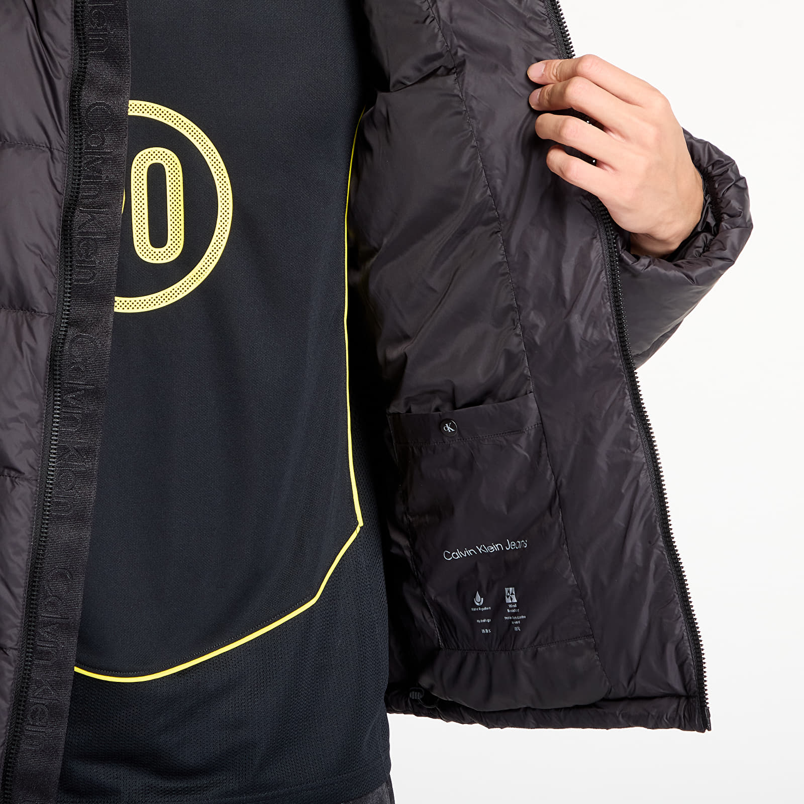 Férfi bélelt kabátok Calvin Klein Jeans Ls Nylon Zip Off Hooded Jacket Black