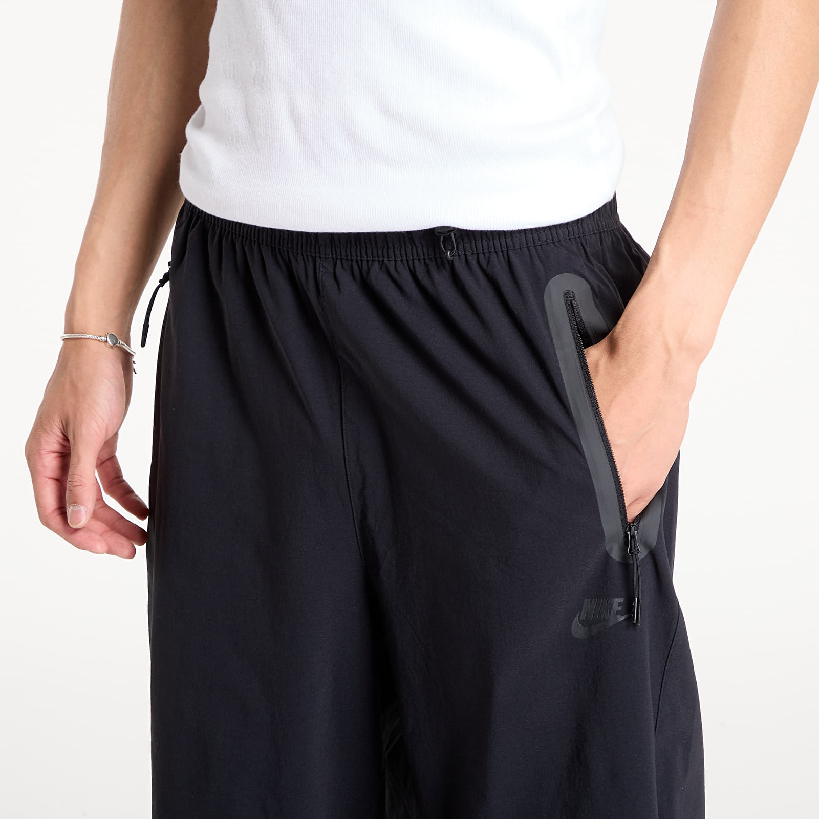 Панталони Nike Tech Men's Woven Oversized Pants Black/ Black/ Black